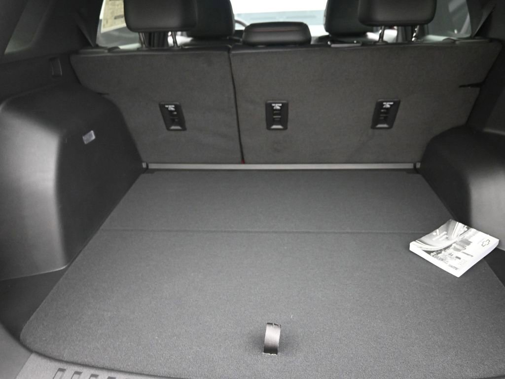 New 2026 Chevrolet Equinox RS w/ Convenience Package III image 9