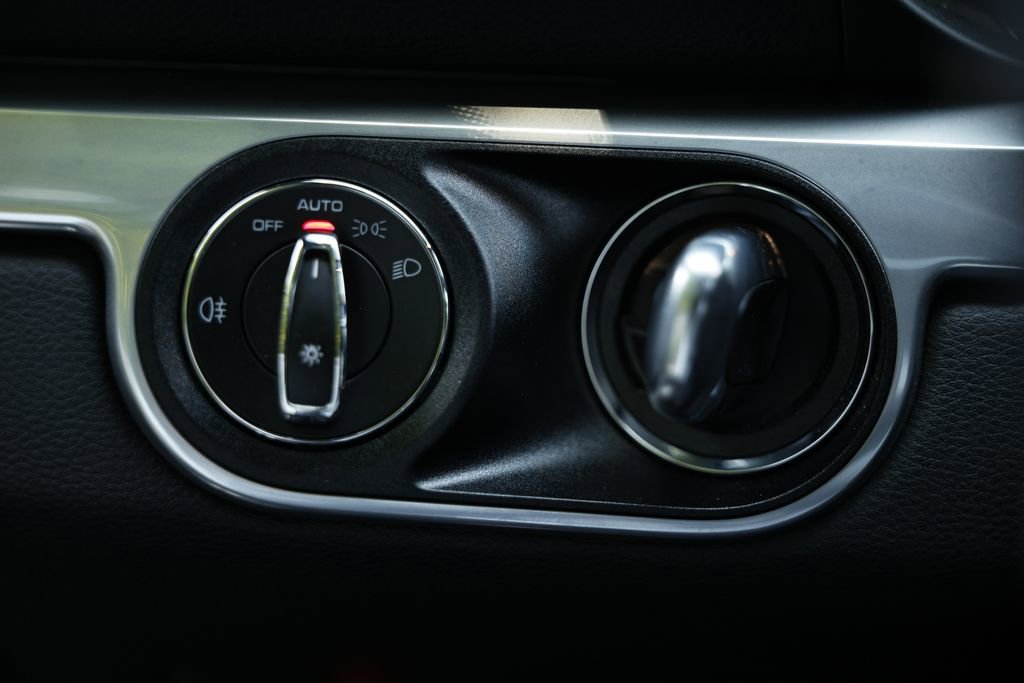 Used 2025 Porsche 718 Boxster S RWD image 21