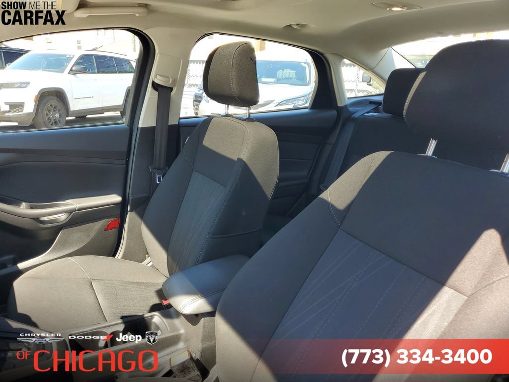 Used 2018 Ford Focus SEL w/ Cold Weather Package FWD image 16