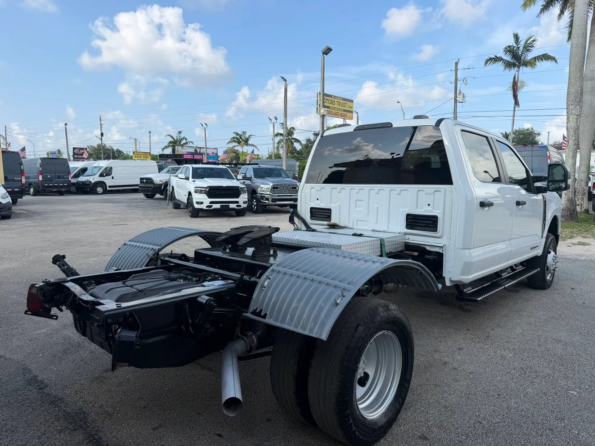 Used 2024 Ford F350 XL w/ Snow Plow Prep Package AWD/4WD image 5