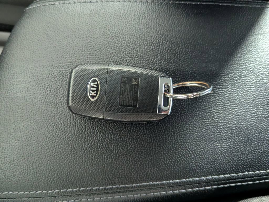 Used 2017 Kia Optima LX w/ Convenience Plus Package FWD image 25