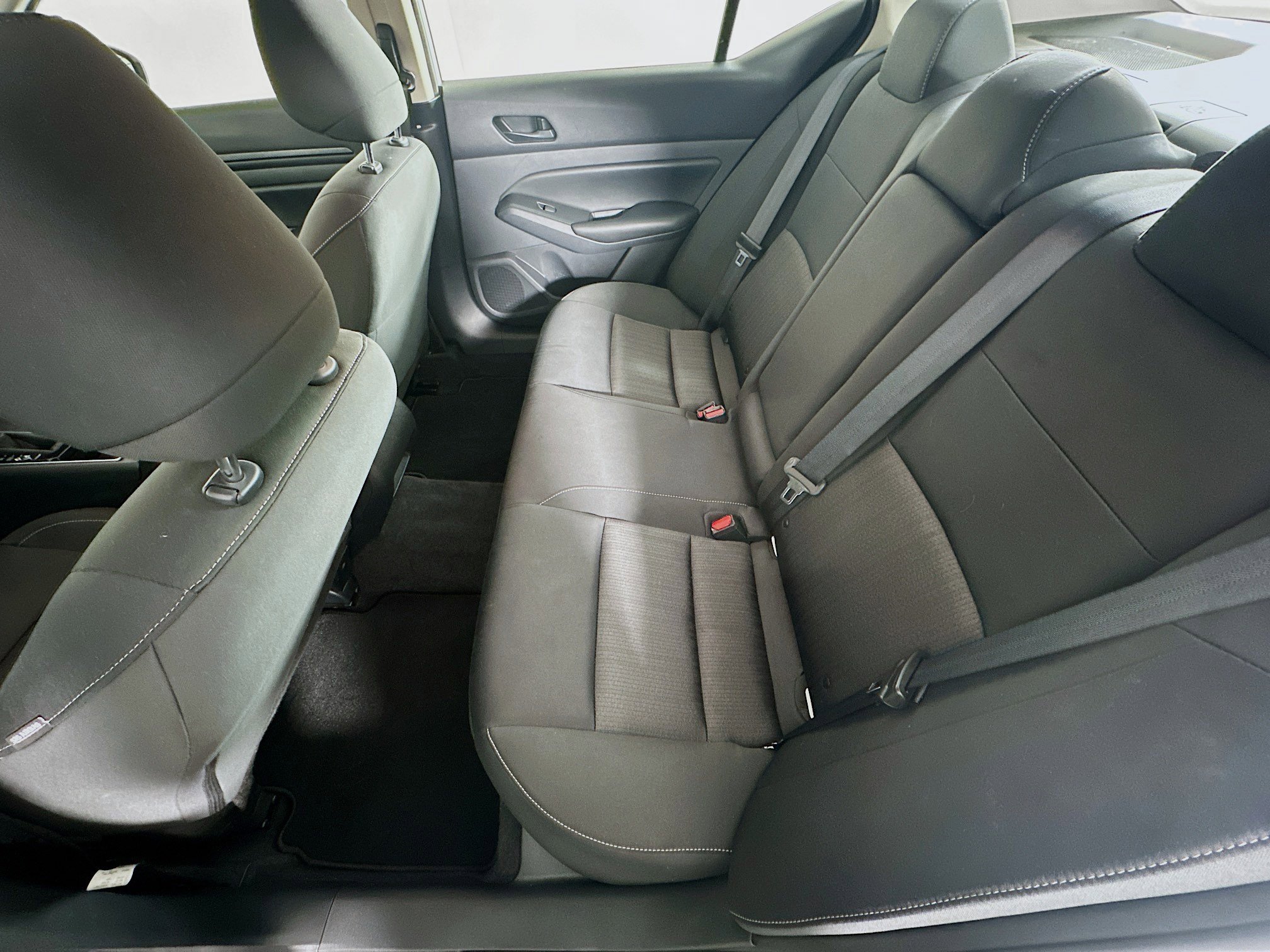 Used 2025 Nissan Altima 2.5 S FWD image 25