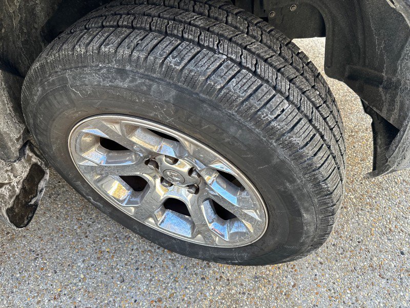 Used 2016 RAM 1500 Laramie w/ Convenience Group image 45