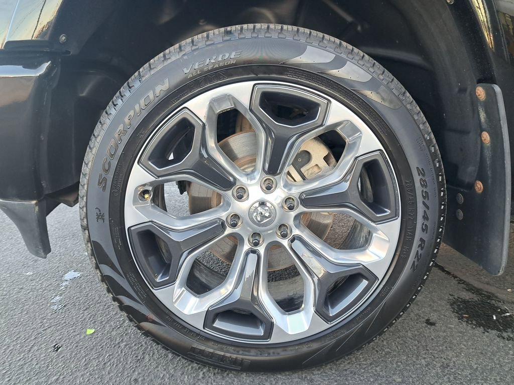 Used 2022 RAM 1500 Limited w/ Body-Colour Bumper Group image 29