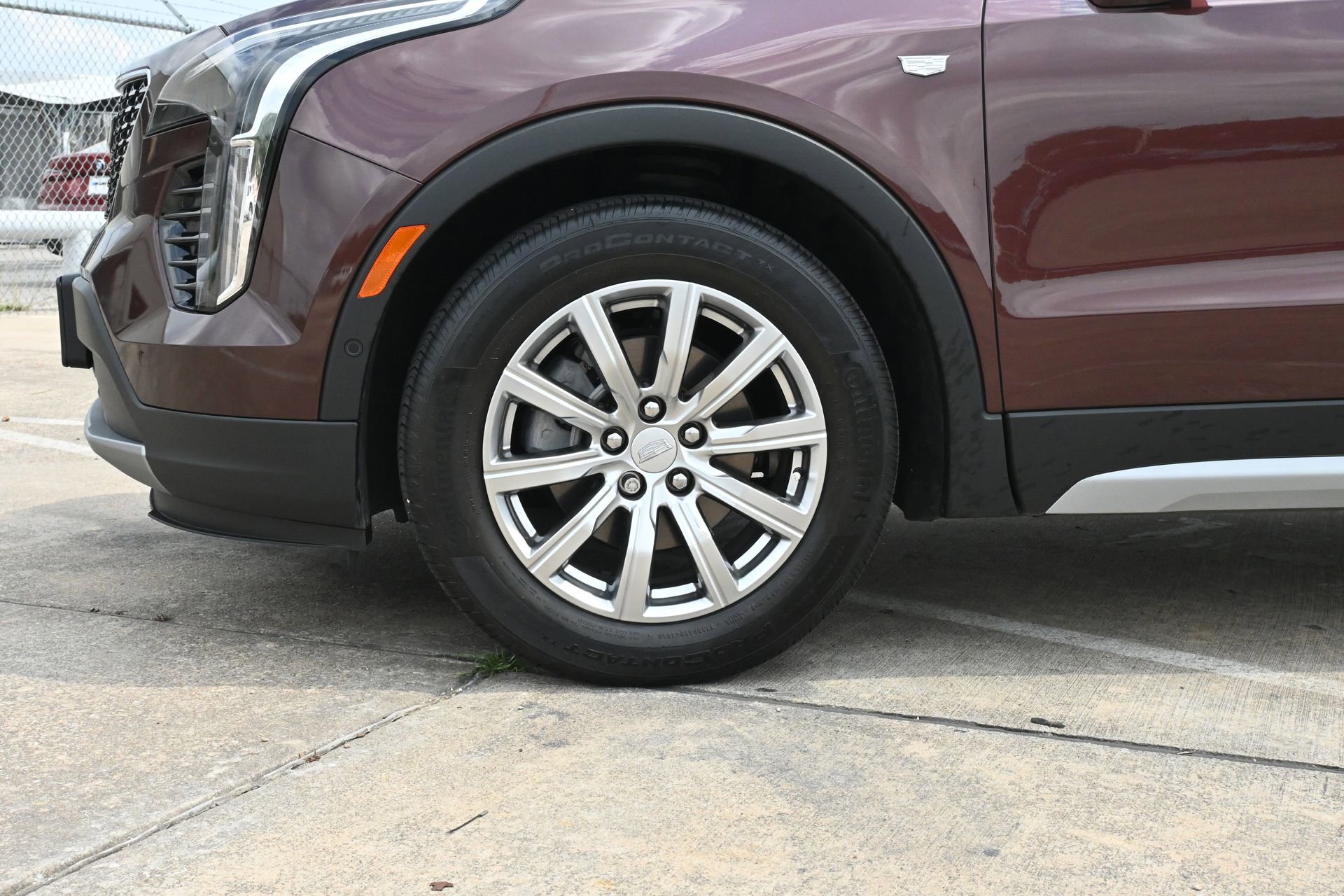 Used 2022 Cadillac XT4 Premium Luxury w/ Enhanced Visibility Package FWD image 29