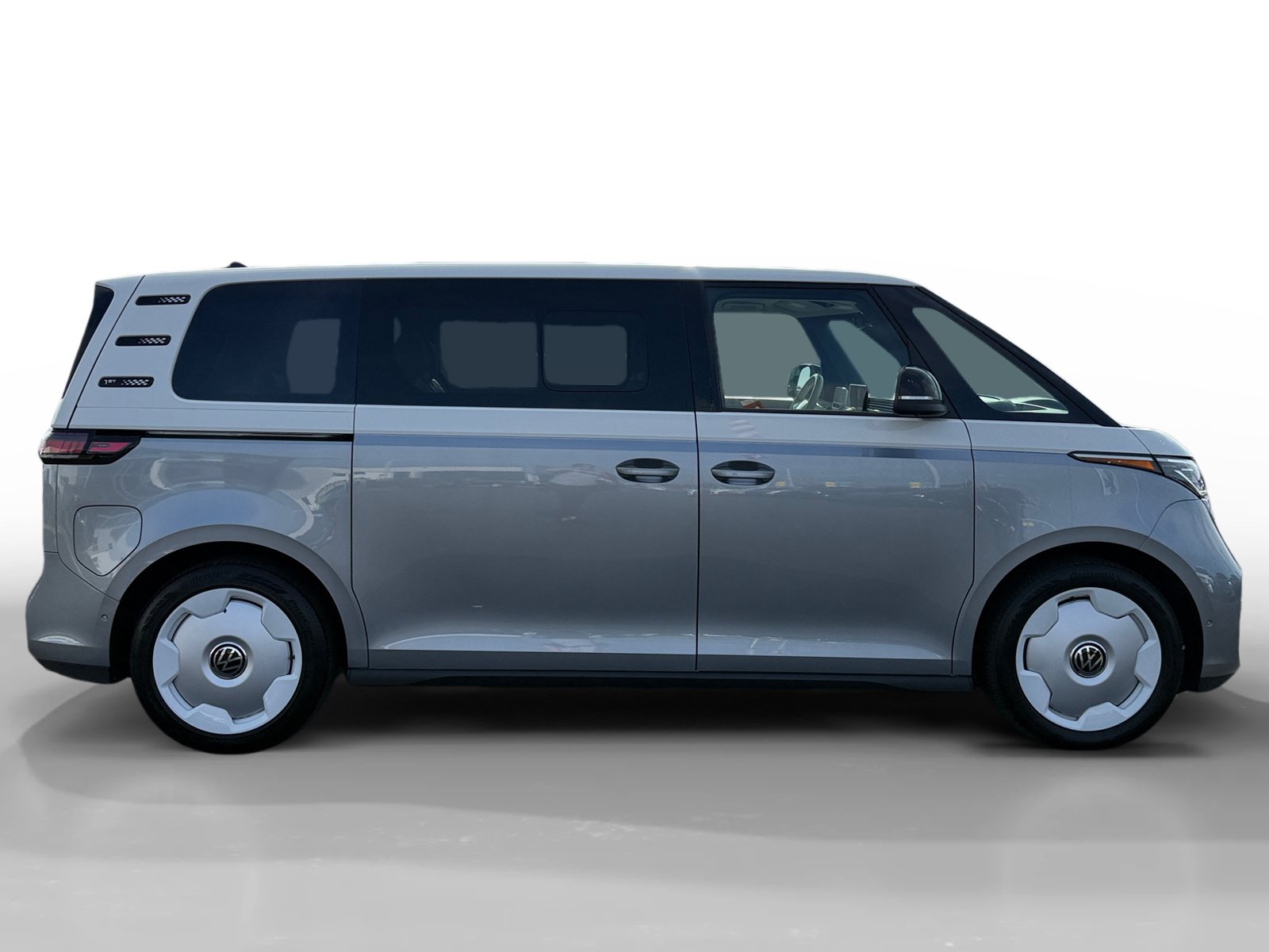Certified 2025 Volkswagen ID. Buzz 1st Edition RWD image 6