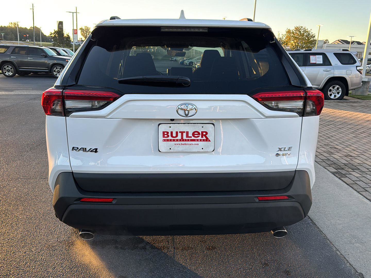 New 2025 Toyota RAV4 XLE image 4