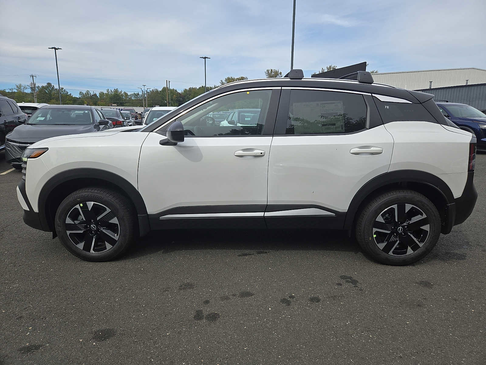 New 2027 Nissan Kicks SV AWD/4WD image 7