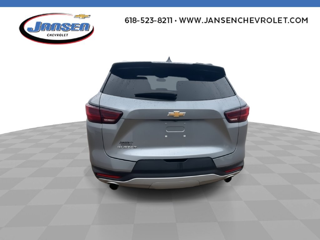 Used 2023 Chevrolet Blazer LT w/ Convenience Package FWD image 7
