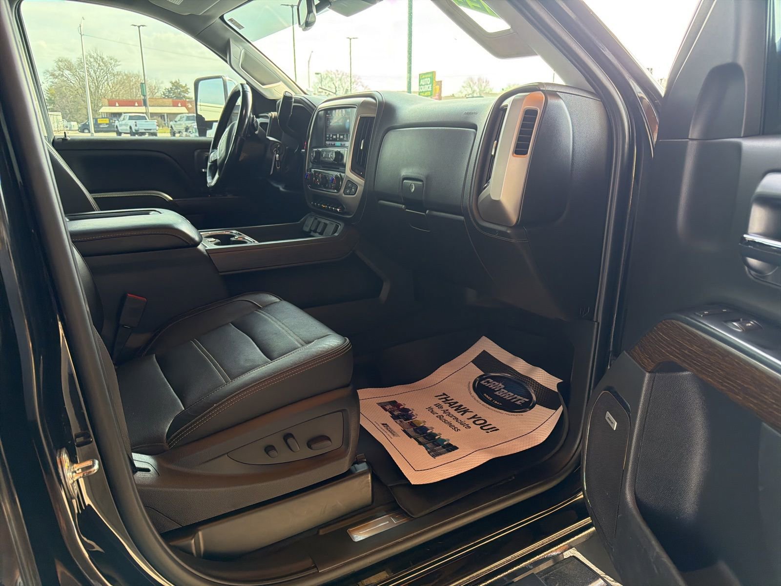 Used 2019 GMC Sierra 2500 Denali image 8