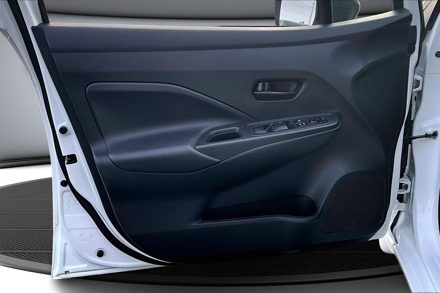 Used 2025 Nissan Versa S w/ Trunk Package image 19