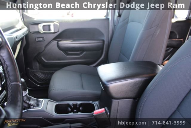 Used 2022 Jeep Wrangler Unlimited Sport image 30