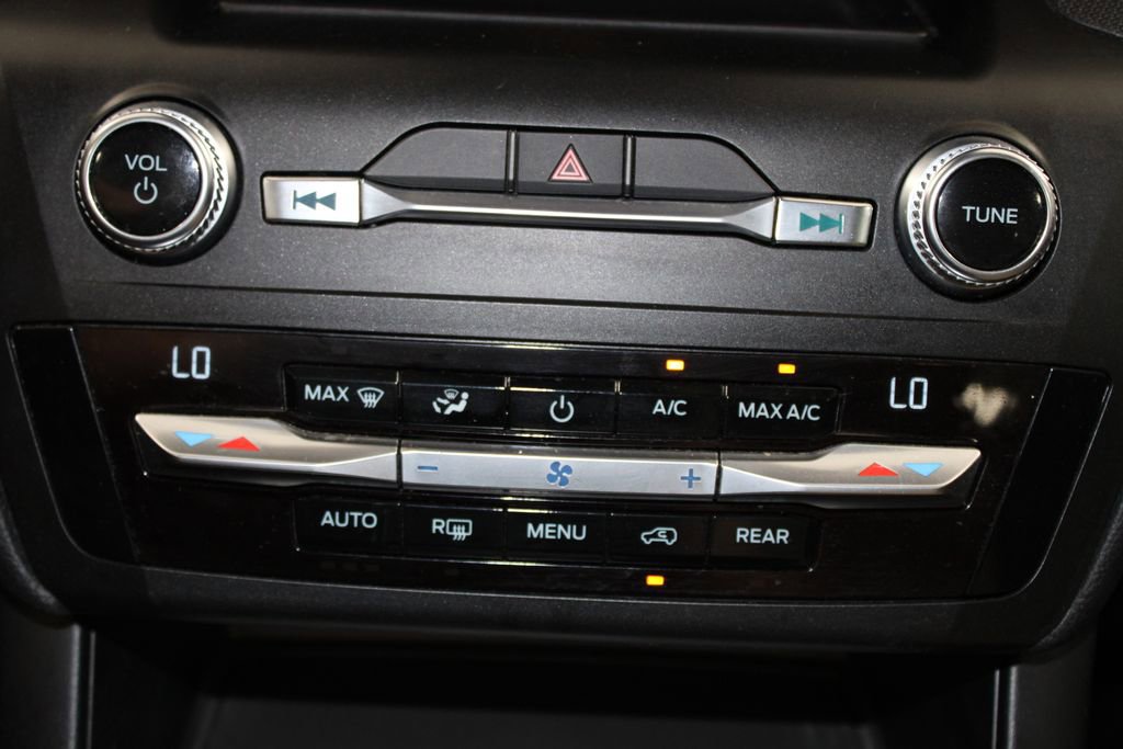 Used 2020 Ford Explorer 2WD image 43