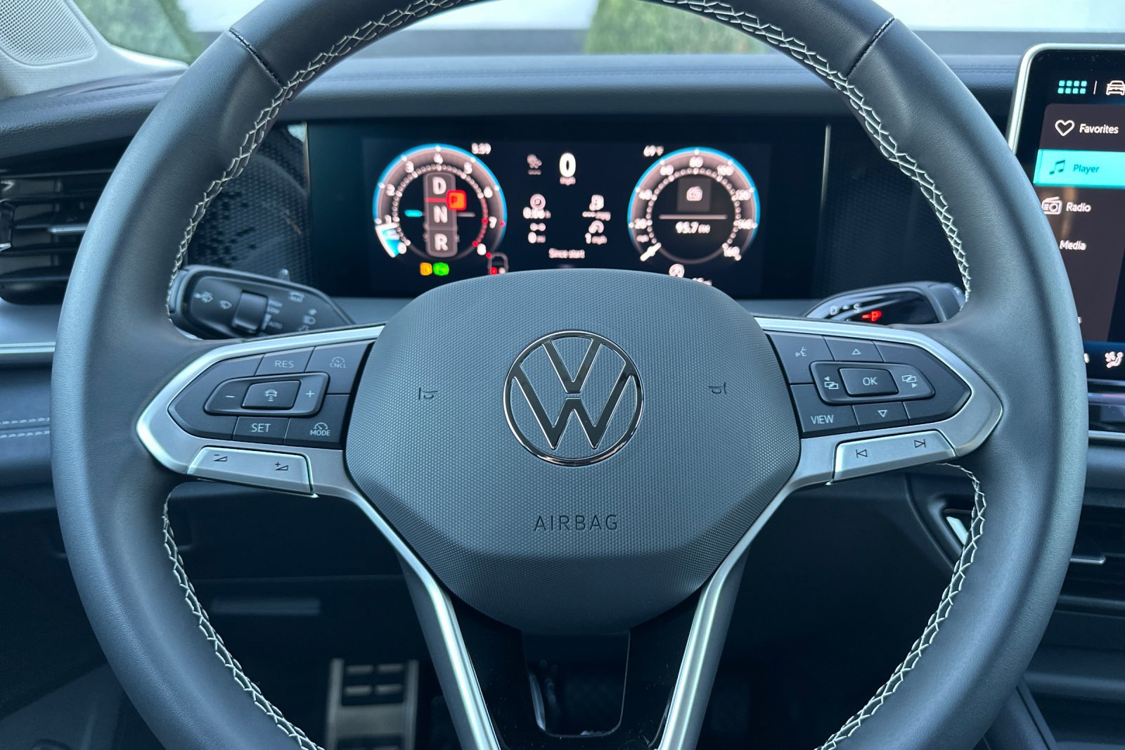 New 2026 Volkswagen Tiguan SE image 22