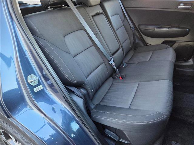 Used 2022 Kia Sportage LX image 18