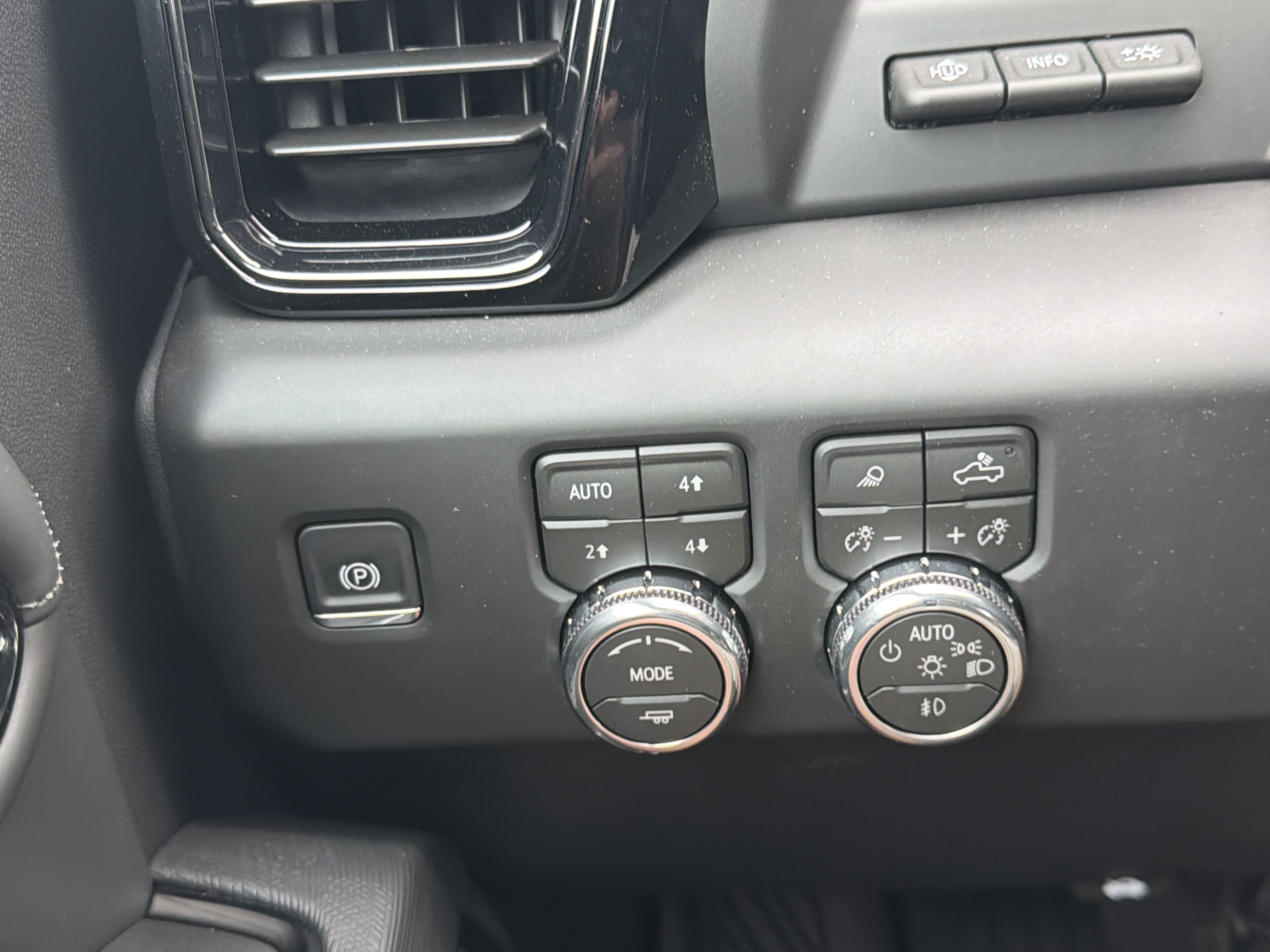 New 2026 GMC Sierra 2500 AT4X w/ AT4X AEV Edition AWD/4WD image 31