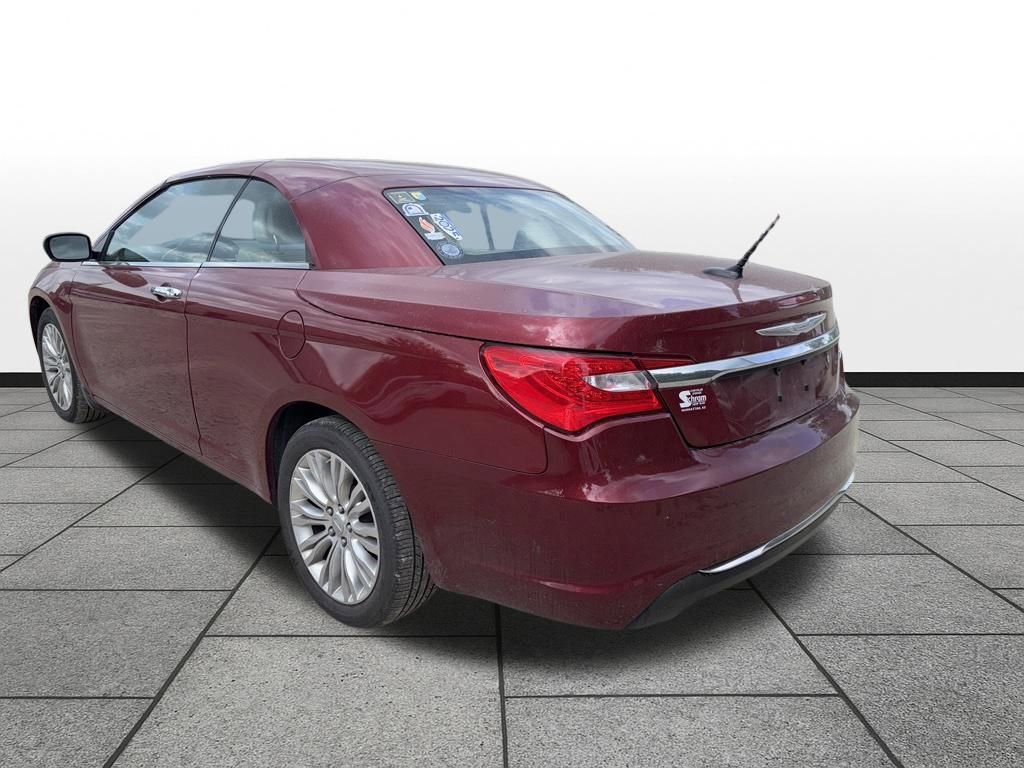 Used 2011 Chrysler 200 Limited FWD image 7