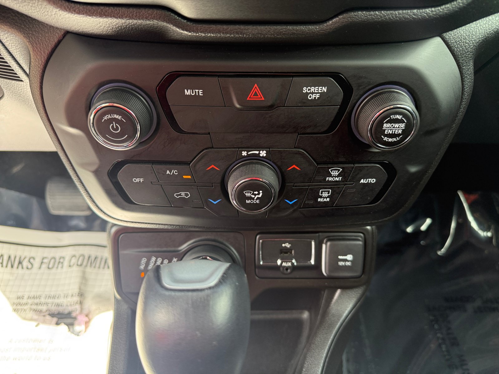 Used 2020 Jeep Renegade Trailhawk w/ UConnect 8.4 Nav Group AWD/4WD image 22