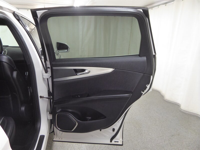 Used 2019 Lincoln Nautilus FWD image 29