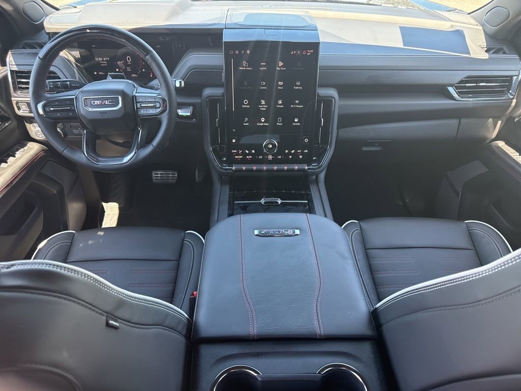 Used 2025 GMC Yukon XL AT4 Ultimate w/ LPO, AT4 Appearance Package AWD/4WD image 17