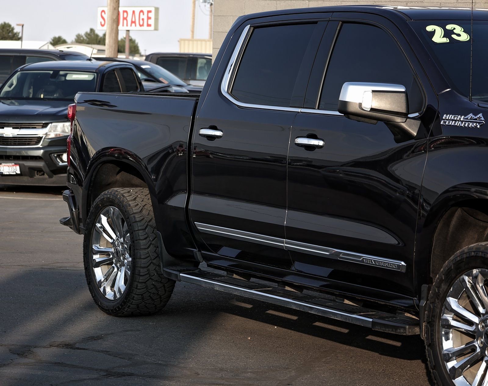 Used 2023 Chevrolet Silverado 1500 High Country image 3