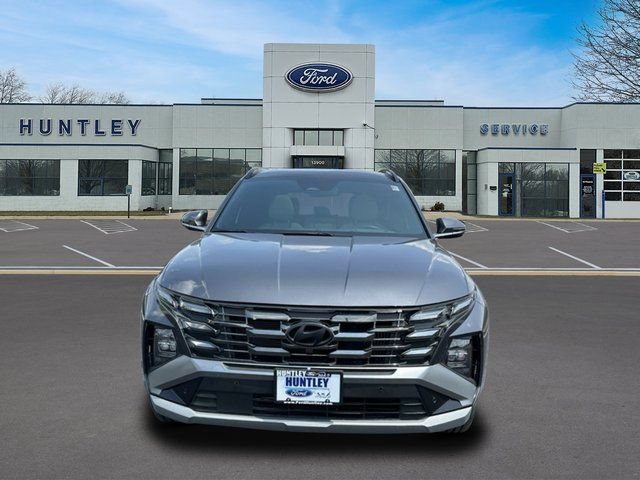Used 2025 Hyundai Tucson Limited AWD/4WD image 2