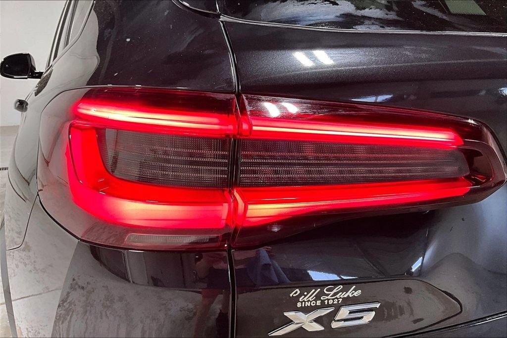 Used 2022 BMW X5 xDrive45e w/ M Sport Package AWD/4WD image 38