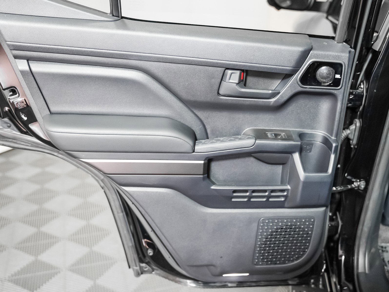 Used 2025 Toyota 4Runner TRD Off-Road Premium w/ Tow Technology Package image 24