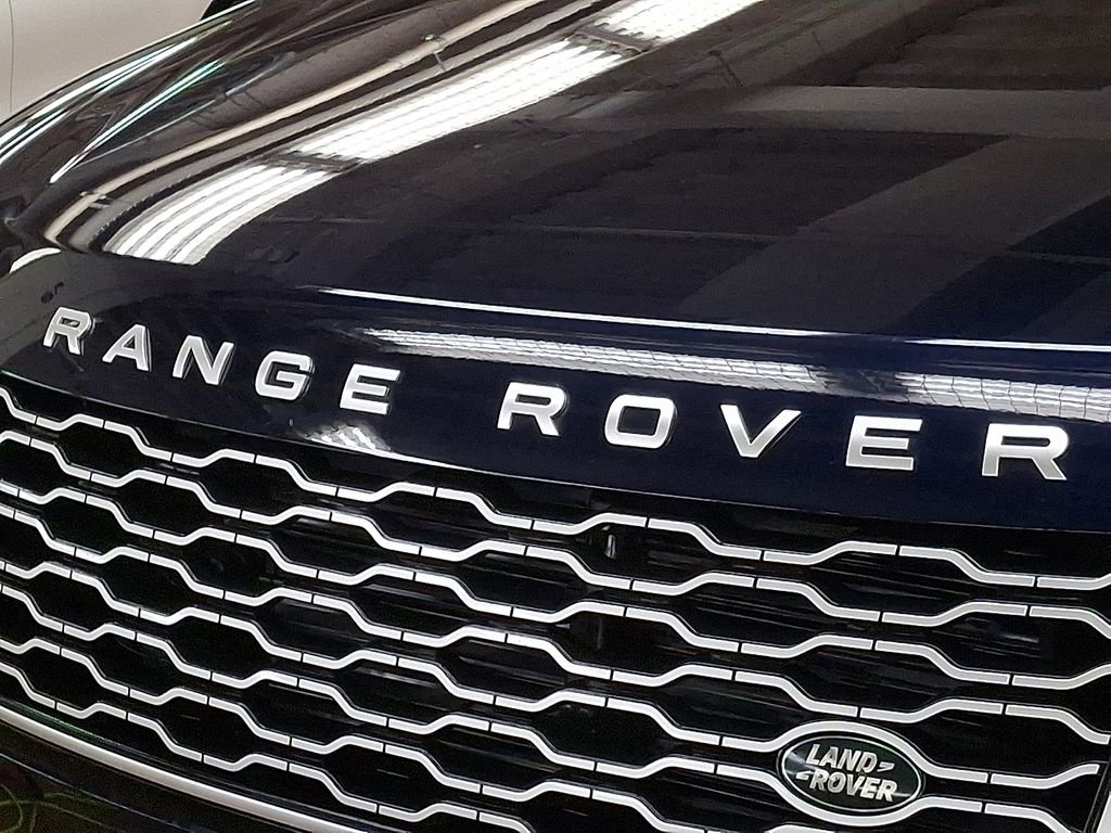 Used 2021 Land Rover Range Rover HSE image 30