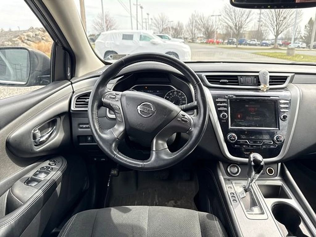 Used 2019 Nissan Murano SV AWD/4WD image 15