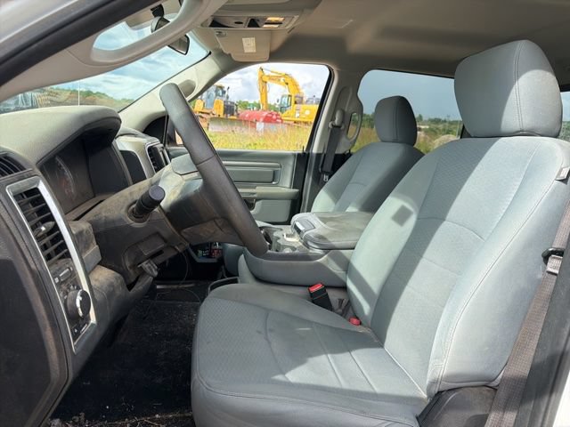 Used 2019 RAM 1500 Classic SLT AWD/4WD image 9