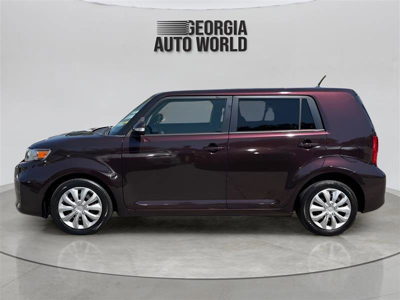 Used 2014 Scion xB FWD image 8