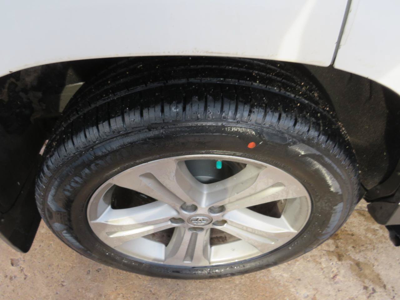 Used 2012 Toyota Highlander Limited w/ Tow Pkg FWD image 26