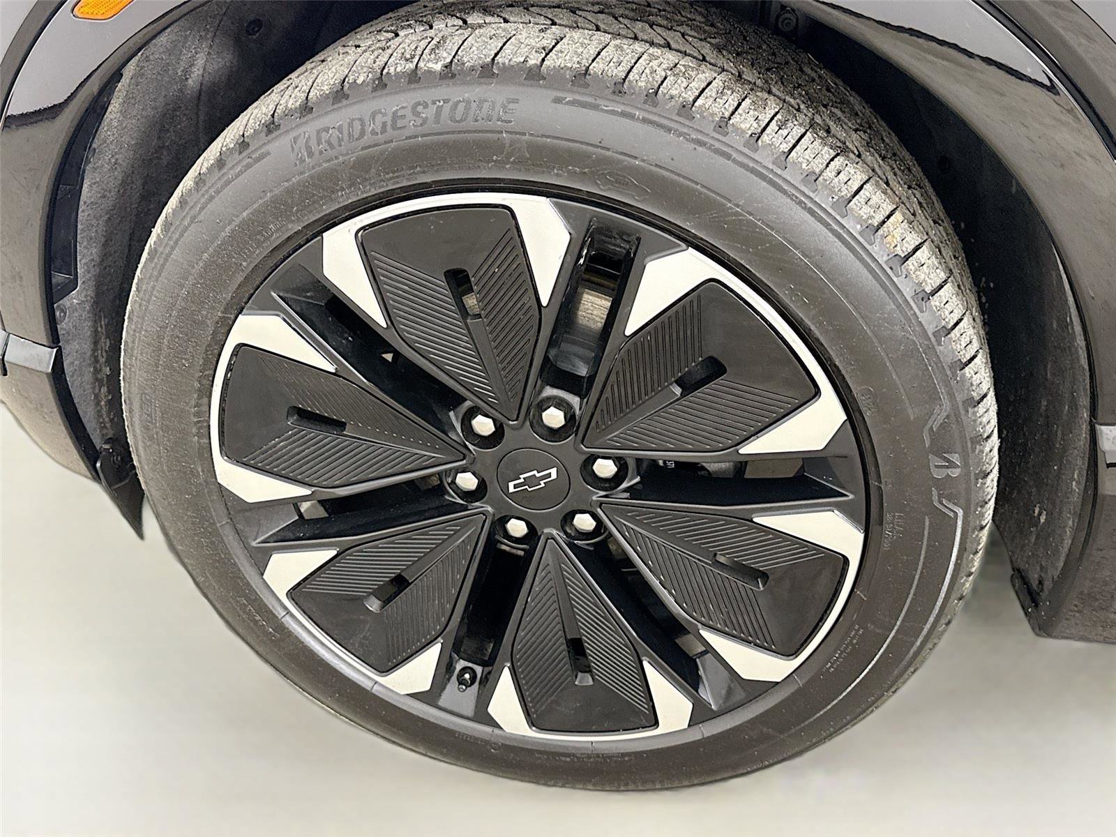 Used 2025 Chevrolet Blazer EV RS image 32