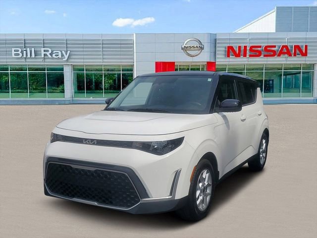 Used 2025 Kia Soul S FWD image 2