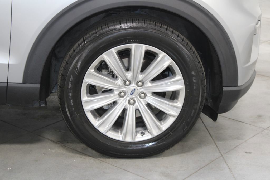 Used 2021 Ford Explorer Limited w/ Equipment Group 301A image 12
