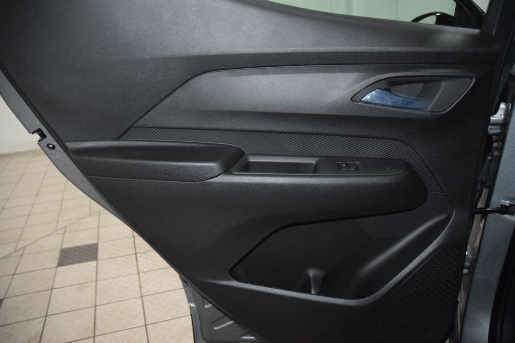 New 2027 Chevrolet Bolt LT FWD image 38