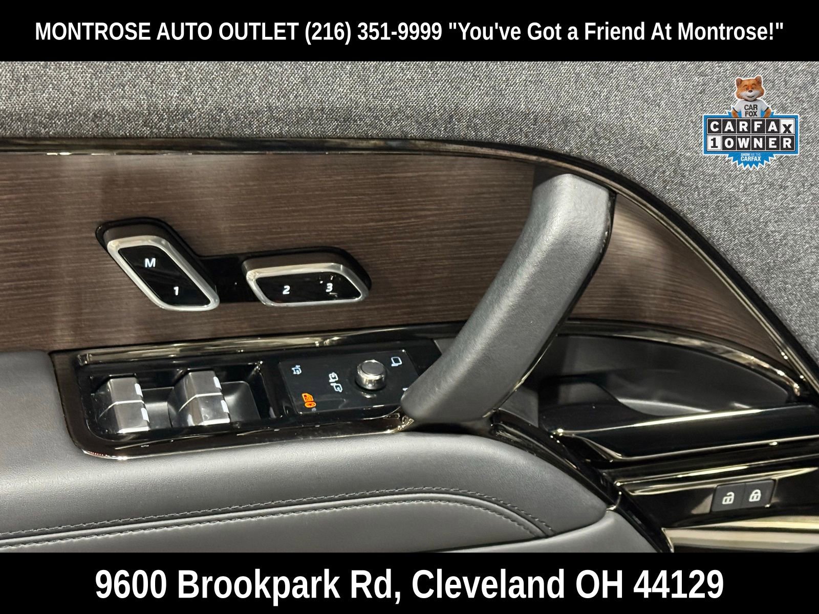 Used 2023 Land Rover Range Rover Sport SE image 12