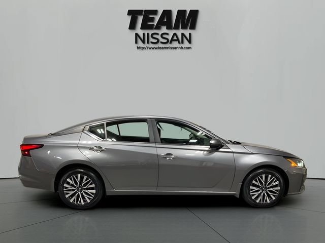 Certified 2023 Nissan Altima 2.5 SV w/ SV Premium Package AWD/4WD image 8