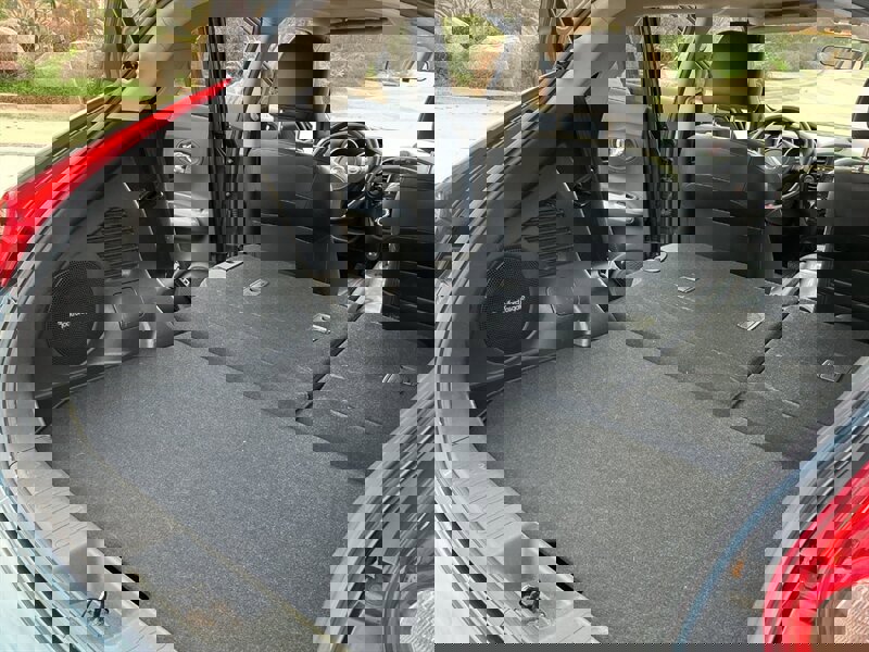 Used 2011 Nissan Juke SL image 38