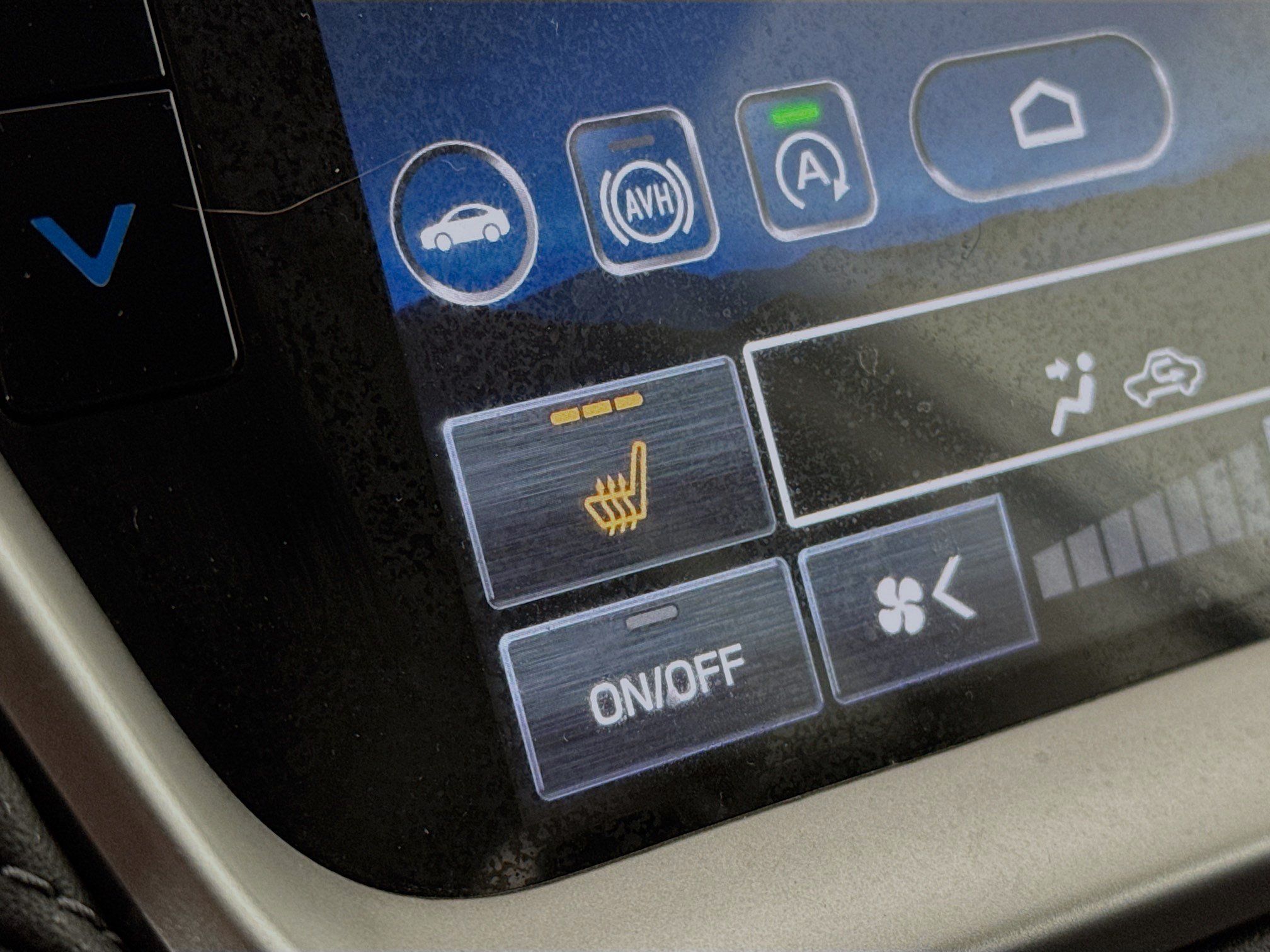 Used 2025 Subaru Outback Premium w/ Popular Package #1A AWD/4WD image 19