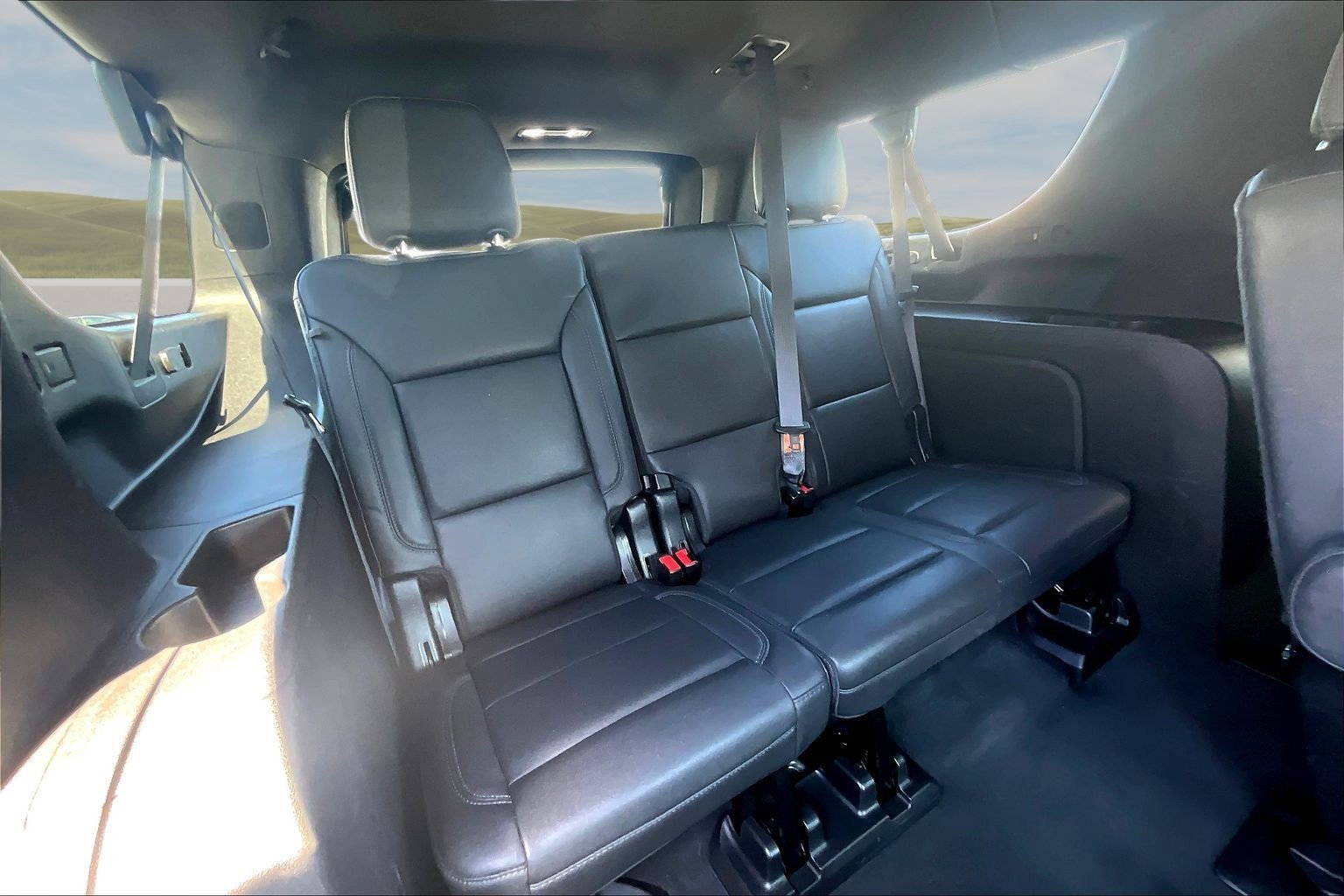 Used 2023 Chevrolet Suburban Z71 AWD/4WD image 17