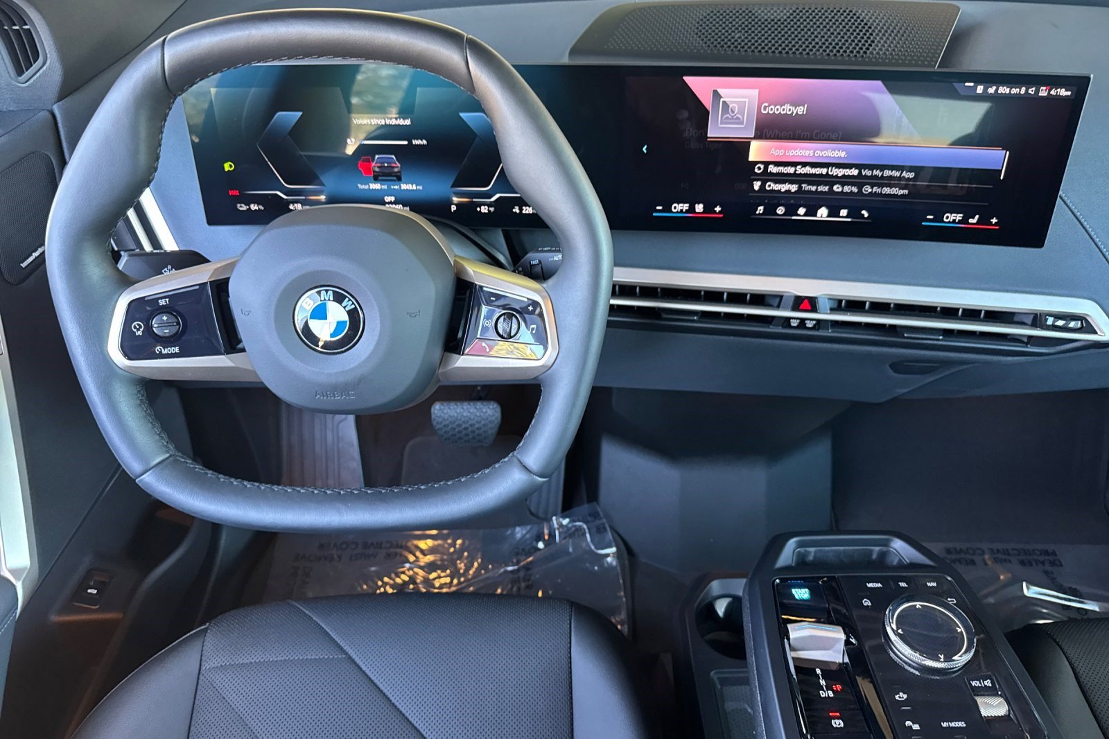 Used 2026 BMW iX xDrive45 w/ Premium Package AWD/4WD image 18