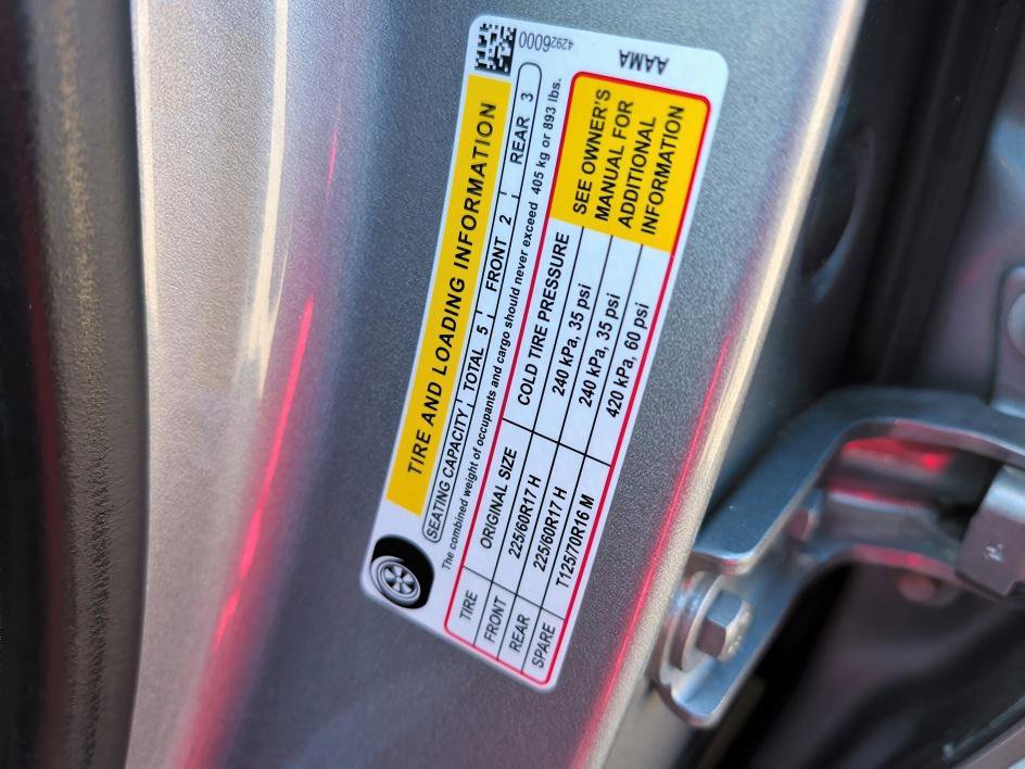 Used 2025 Chevrolet Trax LT image 31