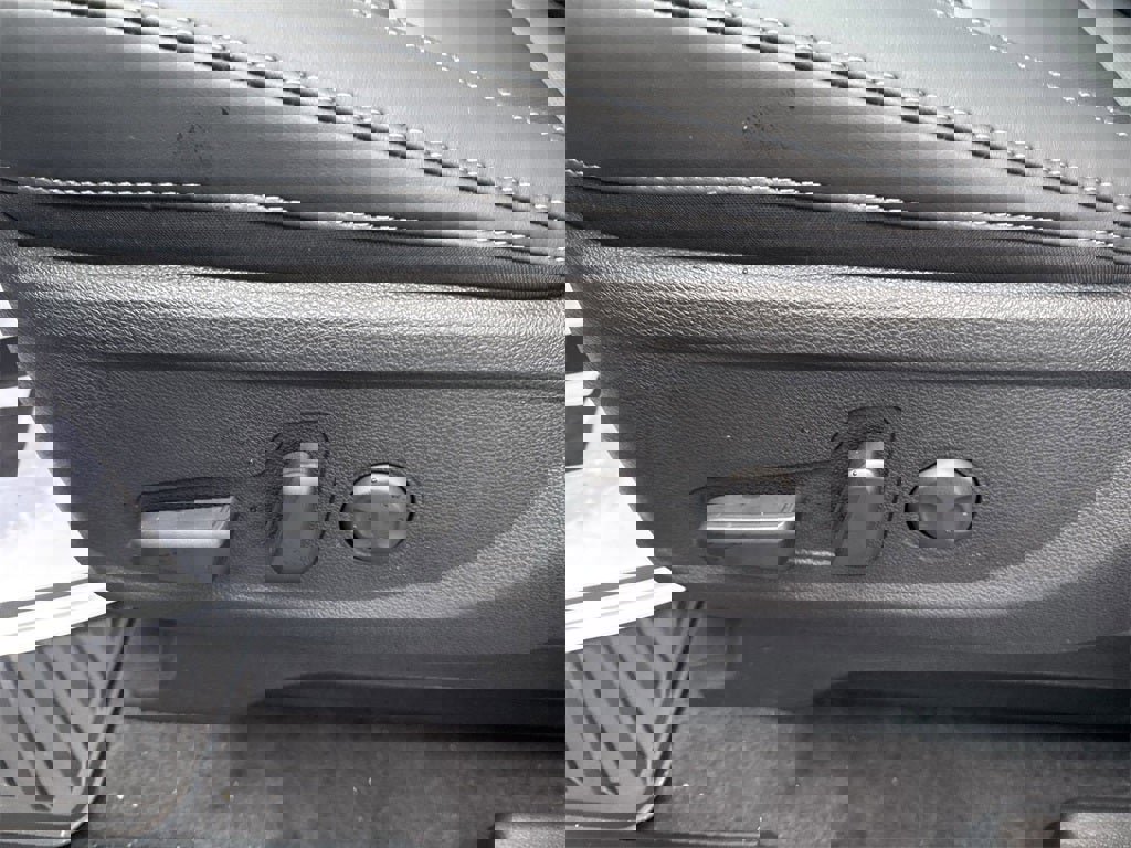 New 2025 Kia Telluride S image 9