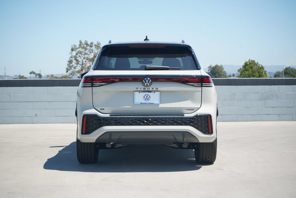 New 2026 Volkswagen Tiguan SE R-Line AWD/4WD image 4