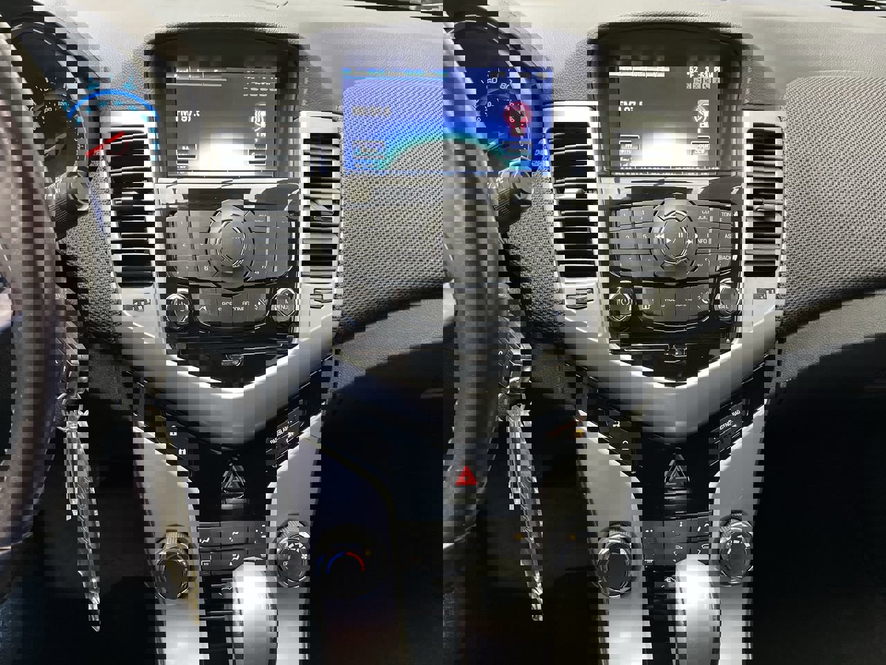 Used 2013 Chevrolet Cruze LT w/ Enhanced Safety Package FWD image 15