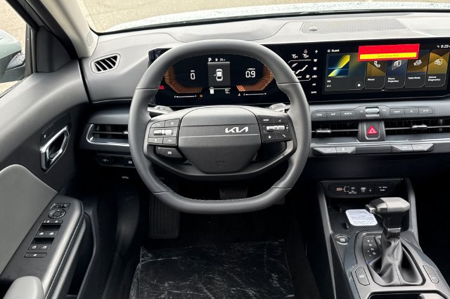 New 2027 Kia K4 EX FWD image 16