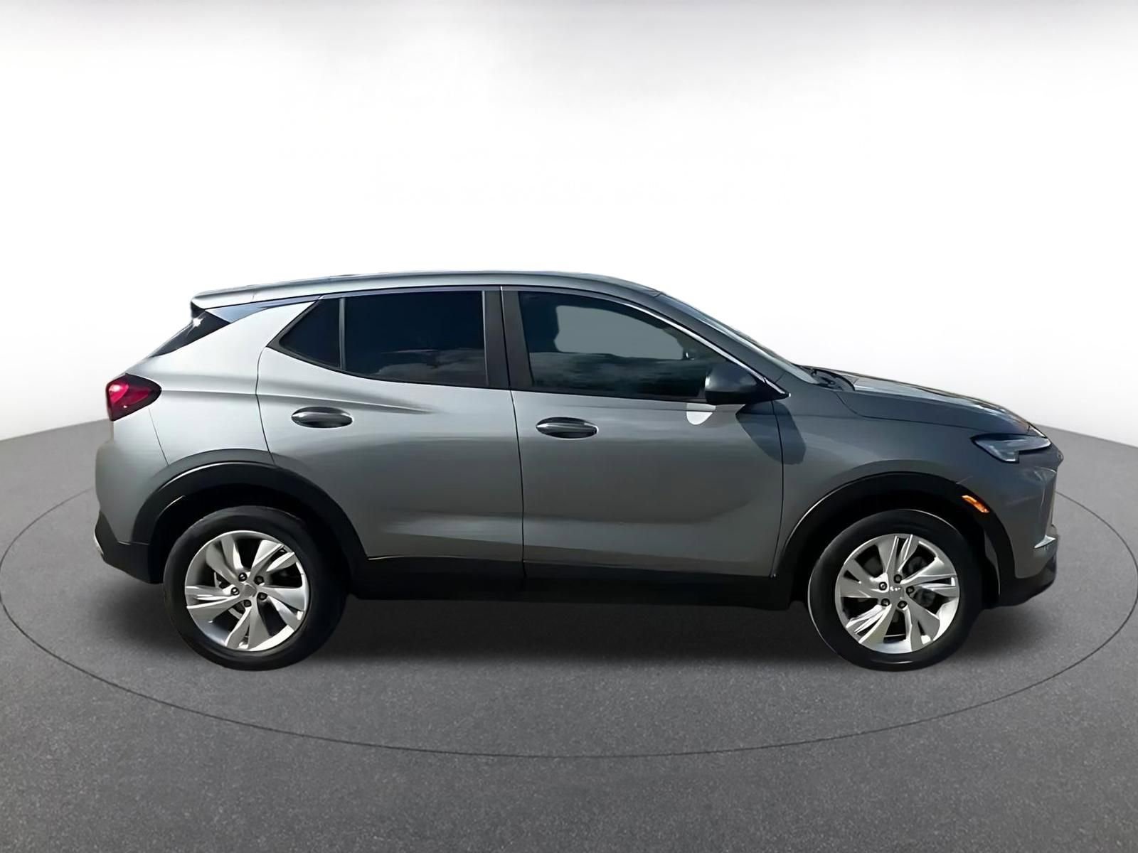 Used 2025 Buick Encore GX Preferred image 16