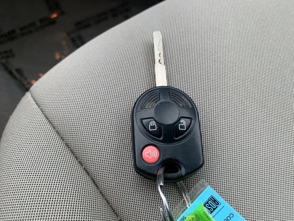 Used 2016 Ford Escape SE image 28